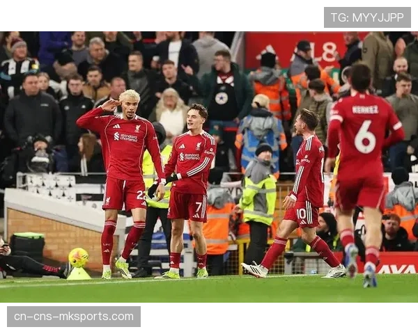 半场战报:纽卡斯尔联2-0领先,两粒进球均来自对方禁区内的反抢 半场战报:纽卡斯尔联2-0领先,两粒进球均来自对方禁区内的反抢